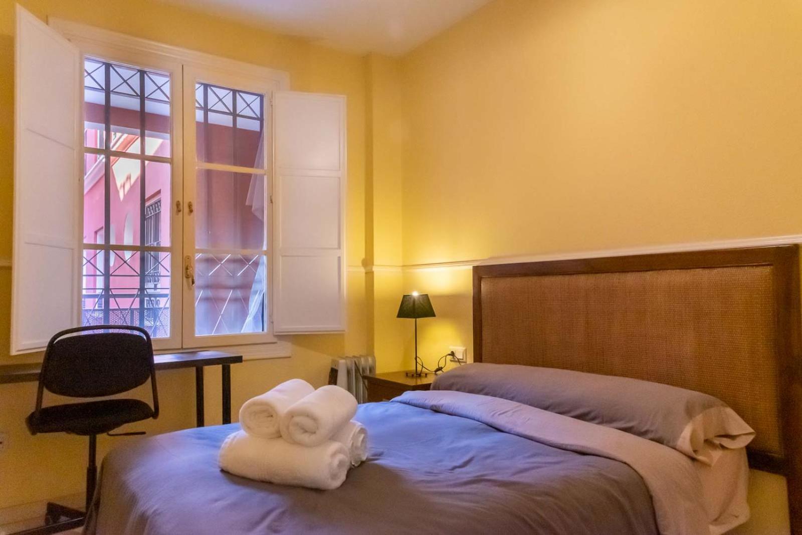 Apartamento Lirio Donkey Севиля Екстериор снимка